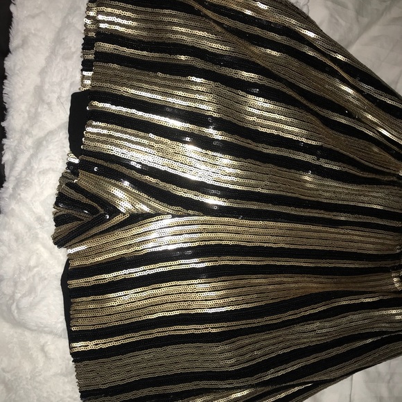 Black and gold sequin romper - Picture 3 of 3